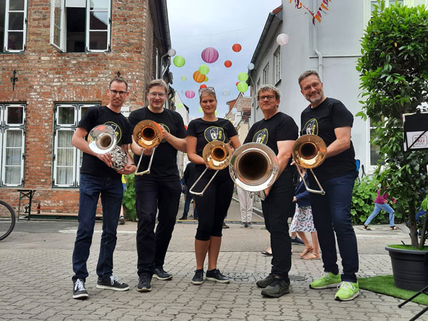 Das Lübecker Ensemble TiefBlech gibt Konzerte in St. Lorenz und St. Markus. Foto: Veranstalter