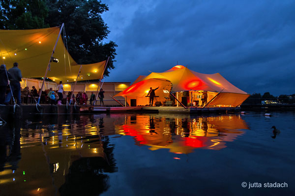 Das Naturbad Falkenwiese in der Lübecker Innenstadt lädt zum Sommerfest. Foto: Veranstalter/Jutta Stadach