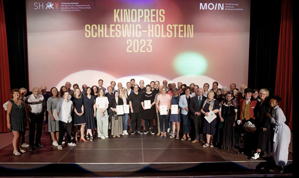 Die Preisträger des Kinopreises. Foto: MOIN Filmförderung/Sven Zimmermann