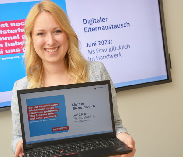 Corinna Prus moderiert die Online-Infoveranstaltung „Digitaler Elternaustausch“. Foto: Handwerkskammer Lübeck