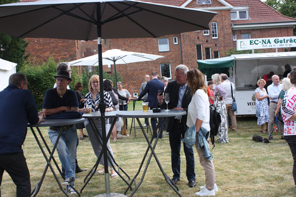 Die Innungen der Kreishandwerkerschaft Lübeck hatten für Freitag, 14. Juli, auf das Parkgelände der Stiftung des Lübecker Handwerks zu ihrem  diesjährigen Sommerfest geladen. Foto: Kreishandwerkerschaft