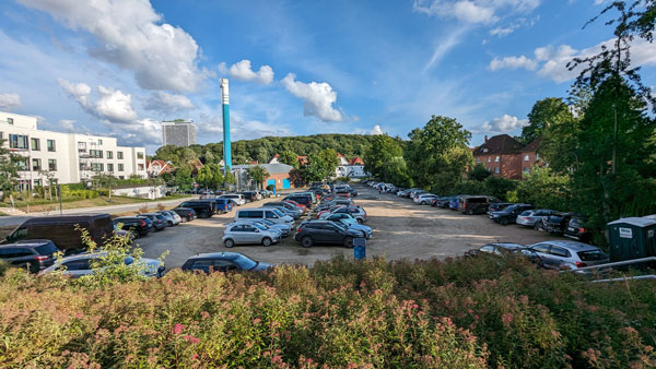 Auf dem Gelände des Parkplatzes Godewind will die Stadt ein Parkhaus errichten. Die Pläne werden jetzt vorgestellt. Foto: Archiv/HN