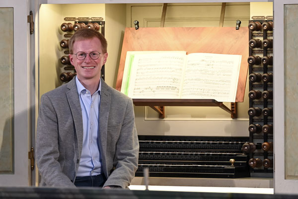 Der Dresdner Organist Sebastian Freitag gastiert in St. Jakobi. Foto: Veranstalter
