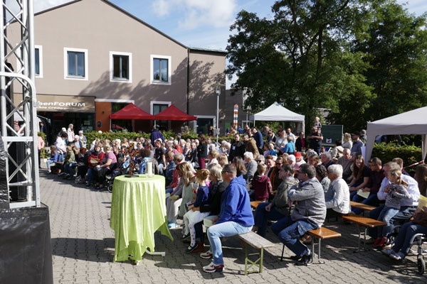 Die Kirchengemeinde Kücknitz lädt am Samstag, 09. September, wieder zum Gemeindefest rund um das Kirchen-Forum. Foto: Veranstalter
