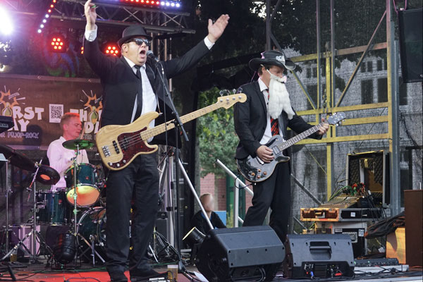 Musikalisches Highlight wird auf dem diesjährigen Handwerkerfest wieder der Auftritt der Lübecker Partyband „Thirstday“ am Samstagabend. Foto: Helge Normann 