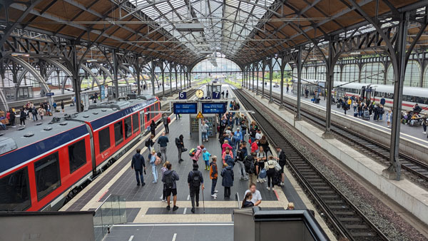 Die Deutsche Bahn (DB) führt die Befragung gemeinsam mit der Stadt Lübeck durch. Foto: Archiv/HN