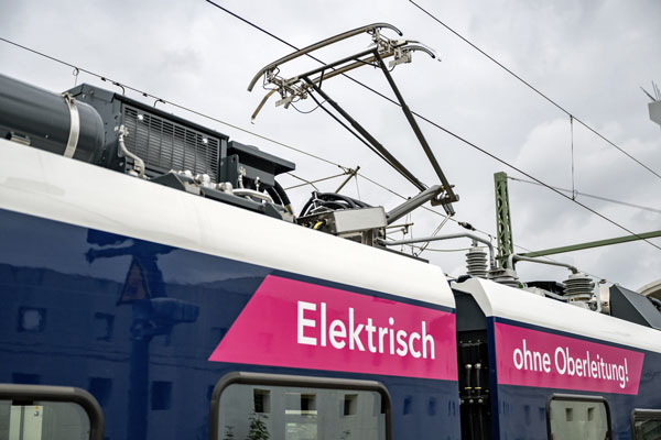 Durch einen Oberleitungsschaden ist die Bahnverbindung Lübeck-Kiel unterbrochen. Foto: erixx Holstein