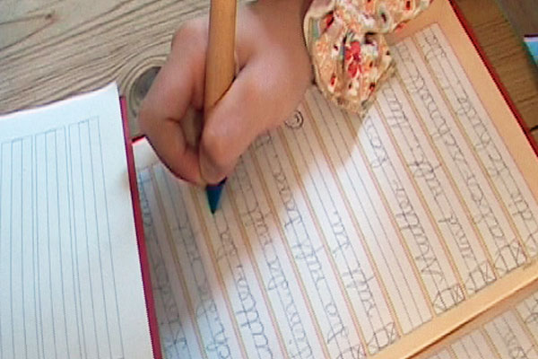Im Marli Forum bietet der Kinderschutzbund seit vielen Jahren ehrenamtliche Hausaufgabenhilfe an. Symbolbild: HN