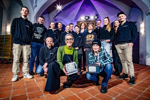 Das Team von #liveline freut sich auf den digitalen Gottesdienst am 24. Dezember
2023 ab 15:00 Uhr. Foto: Lena Modrow