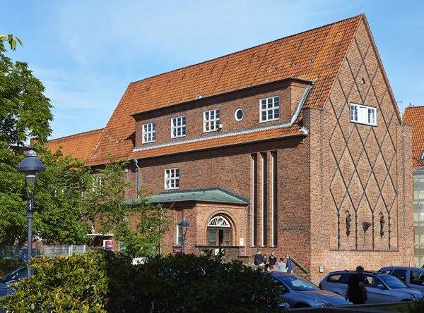 Die Veranstaltung findet in der Gewerbeschule Lübeck statt. Foto: Veranstalter
