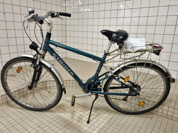 Wem gehört dieses Fahrrad? Das 1. Polizeirevier bittet um Hinweise. Foto: Polizei