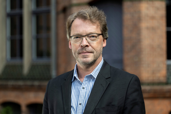 Prof. Borck leitet an der Universität zu Lübeck das Institut für Medizingeschichte und Wissenschaftsforschung und ist derzeit Vorsitzender des akademischen Senats. Foto: Hans-Jürgen Wege