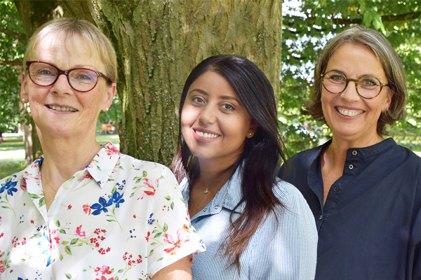 Das Team Sprachpartnerschaften freut sich auf neue Interessierte: Ute Rusch, Salma Al-Areqi und Projektleiterin Christine Wischmeyer. Foto: Gemeindediakonie