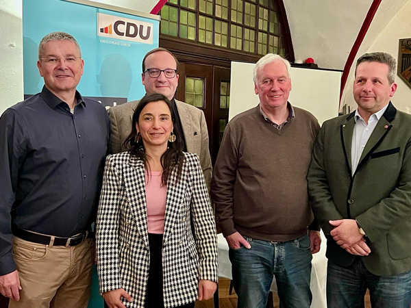 Einstimmig hat die Lübecker CDU am vergangenen Wochenende den Kooperationsvertrag von CDU, Grünen und FDP angenommen. Foto: CDU