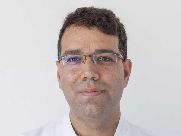 Prof. Dr. Cyrus Khandanpour ist seit Juli 2022 stellvertretender Direktor der Klinik für Hämatologie und Onkologie des UKSH am Campus Lübeck. Foto: UKSH.