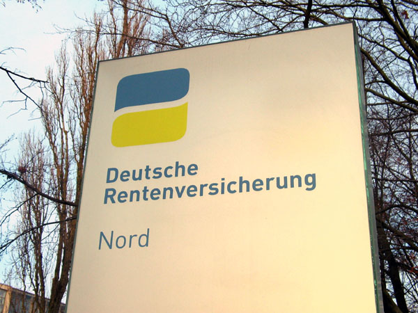 Die Deutsche Rentenversicherung Nord in Lübeck warnt vor betrügerischen Anrufen.