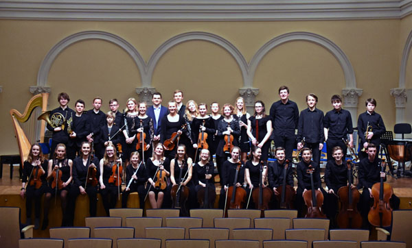 Jugendsinfonieorchester Lübeck lädt am Dienstagabend zu einem Konzert im Kolosseum ein. Foto: Alida Pardey