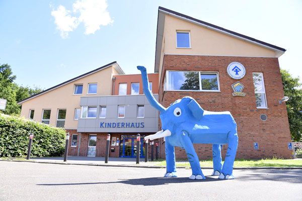 Der Deutsche Kinderschutzbund OV Lübeck e.V bietet Kurse für Eltern an.