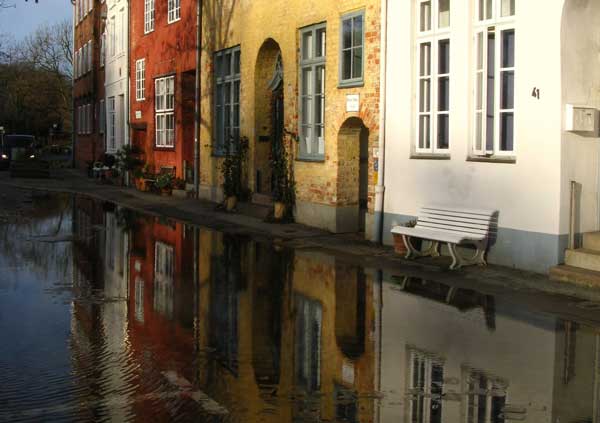 Zwei Expertinnen zeigen am 20. Mai Möglichkeiten zum Umgang mit dem Klimawandel auf. Foto: Hansestadt Lübeck.