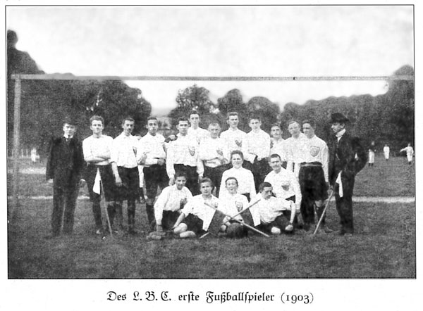 Die erste Mann des Lübecker Ballspiel Club, heute 1. FC Phönix. Foto: Verein