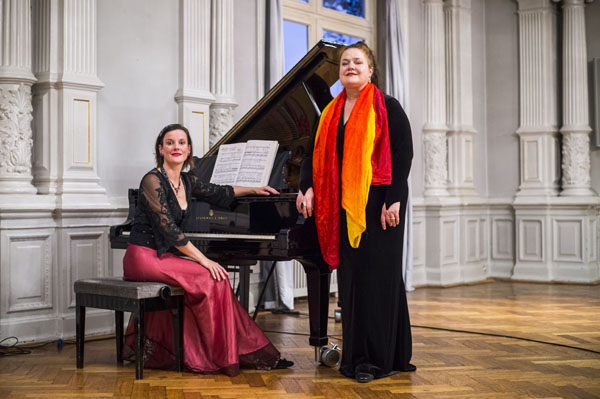 Die Sopranistin Maria Bulgakova und die Pianistin Ninon Gloger sind am 22. August zu Gast in der Lutherkirche. Foto: Olaf Malzahn.