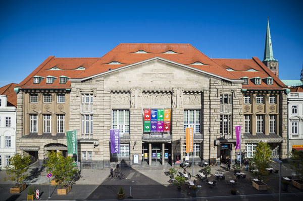 Das Theater Lübeck bietet für junge Leute im Freiwilligenjahr einen Platz an. (Foto: Olaf Malzahn)