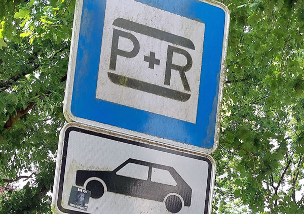 Der ACE fordert bessere Parkplätze für Pendler. Foto: ACE