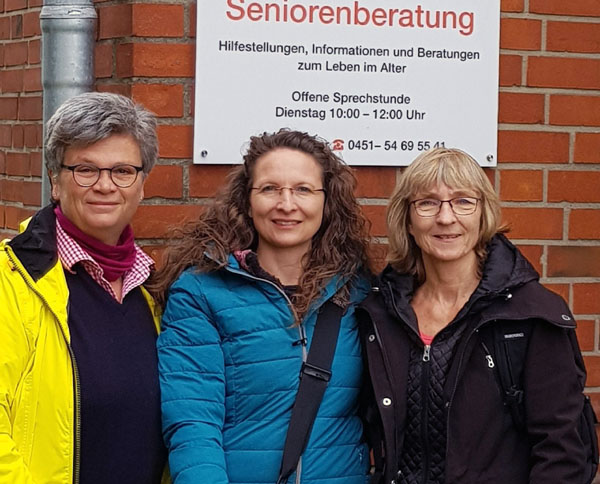 Die Mitarbeiterinnen der Caritas Lübeck bieten kostenlose Hausbesuche für Senioren an. Foto: Caritas