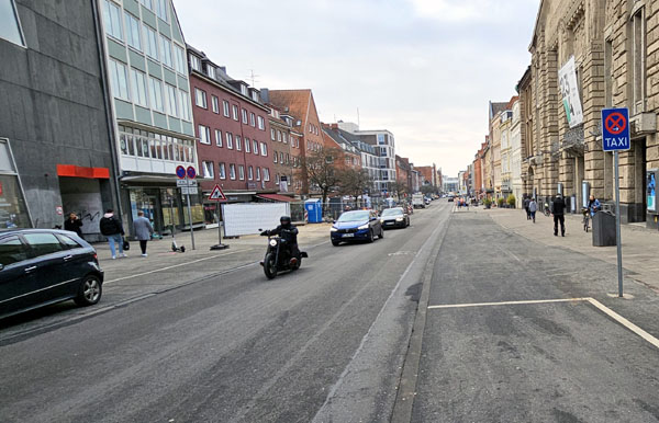 Ab Mittwoch ist die Beckergrube Einbahnstraße, ab Juli wird die Straße voll gesperrt.