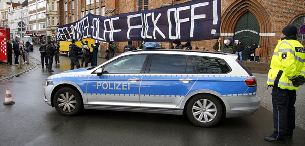 Bereits beim letzten Auftritt des Bundeskanzlers in Lübeck am 9. April kam es zu Protestaktionen.
