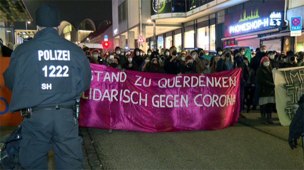 Bis Montagabend sind in Lübeck fünf Demos angekündigt.