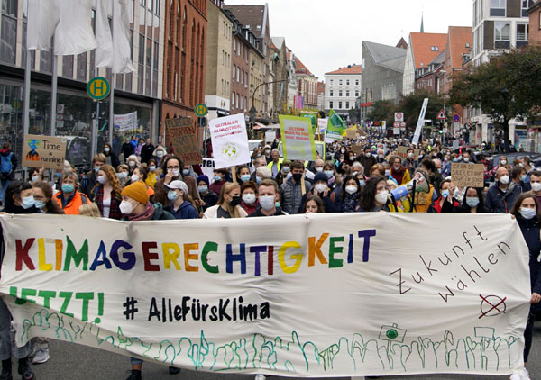 Fridays for Future Lübeck hat für Samstag eine Kundgebung auf dem Markt angekündigt. Foto: Archiv