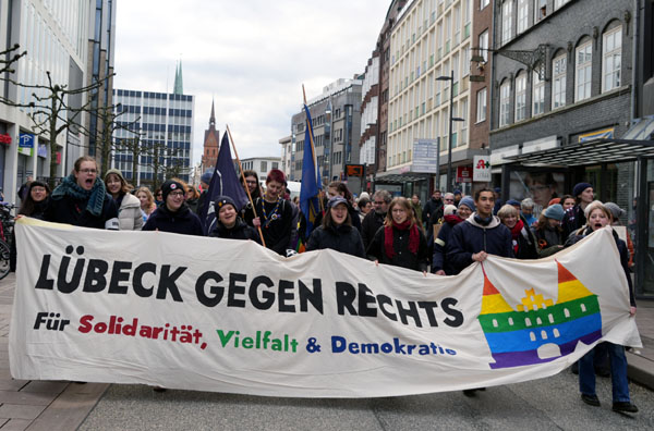 Erneut folgten tausende Lübecker dem Aufruf, gegen Rechtsradikalismus zu demonstrieren. Fotos: JW