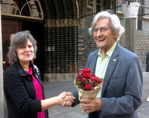 Kirsten Kastelik, die im Wahlkreis Innenstadt II kandidiert, gratulierte Wilfried Link zur Spitzenkandidatur.