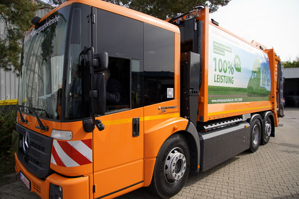 Die Grünen wollten die Umstellung auf E-Fahrzeuge, wie dem Wasserstoff-Müllfahrzeug, beschleunigen. Foto: VG/Archiv