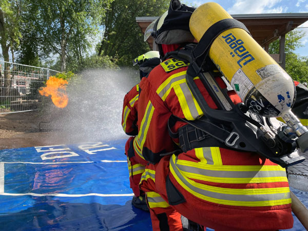 Brandbekämpfung ist nur eine der vielen Aufgaben, auf die Einsatzkräfte vorbereitet sein müssen. Fotos: DS