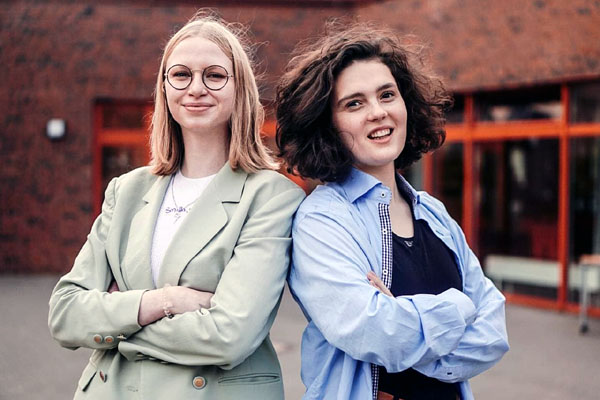 Smilla Mester und Sophia Marie Pott sind die Sprecherinnen der Grünen Jugend Schleswig-Holstein. Foto: GJ
