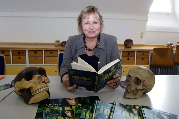 Charlotte Kerner ist ihrem Buch Kopflos im Museum für Natur und Umwelt zu Gast. Foto: JW/Archiv