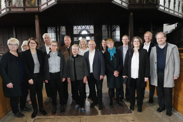 Pastoren, Kirchenmusiker und Mitglieder der Gemeinderäte stellten die Pläne am Donnerstag vor. Fotos: JW