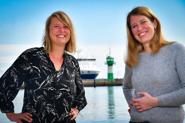 Pastorin Sarah Stützinger und Pastorin Inga Meißner sind die Gesichter hinter segensreich. Foto: Kirthenkreis