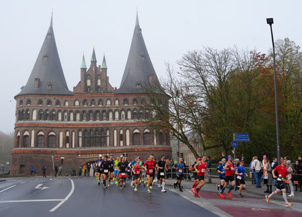Deutlich über 3000 Sportler nahmen an den Laufveranstaltungen teil. Fotos: JW, Karl Erhard Vögele