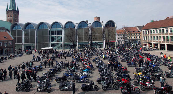 Am Sonntag findet wieder ein Motorrad-Gottesdienst in St. Marien statt. Fotos: JW/Archiv