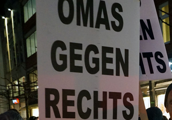 In Stockelsdorf wird über die Gründung einer Ortsgruppe „Omas gegen Rechts“ nachgedacht. Foto: Archiv