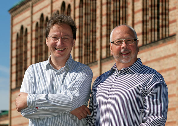 Prof. Arvid Gast und Joachim Pliquett laden am Mittwoch zu einem Konzert in St. Jakobi ein.