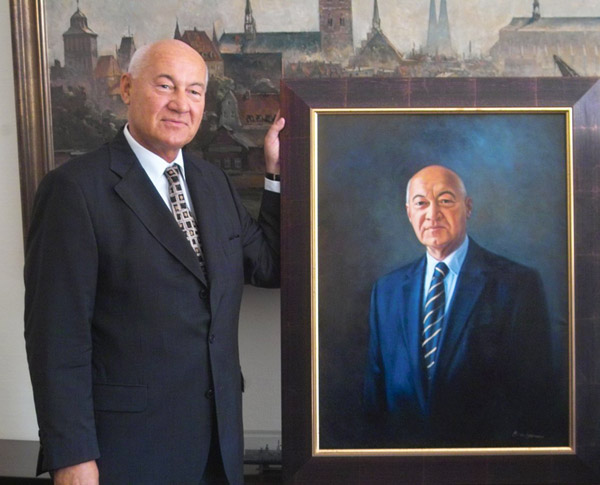 Lübecks ehemaliger Stadtpräsident Peter Sünnenwold feiert 80. Geburtstag. Fotos: JW/Archiv