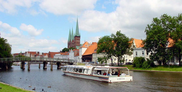 Am 25. September kann Lübeck auf plattdeutsch erkundet werden. Foto: Quandt Linie/Archiv