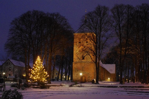 Mit mehreren Veranstaltungen wird an der Kirche Rensefeld der Advent begrüßt. Foto: Gemeinde