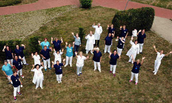 Das multiprofessionelle Team der Klinik für Hämatologie, internistische Onkologie und Palliativmedizin an den Sana Kliniken Lübeck. Foto: Sana Kliniken Lübeck 