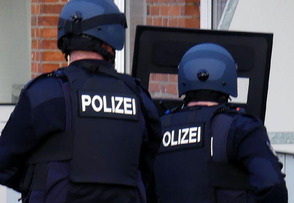 Spezialkräfte der Polizei durchsuchten Objekte in Buntekuh und St. Lorenz Nord. Foto: Symbolbild