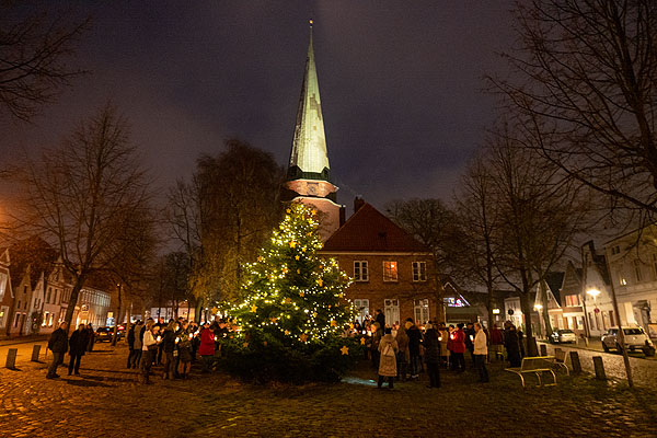 Die Kirchengemeinden in Lübeck entscheiden eigenständig, wie sie die Pandemie-Auflagen zu Weihnachten erfüllen. O-Ton: Harald Denckmann, Foto: Karl Erhard Vögele